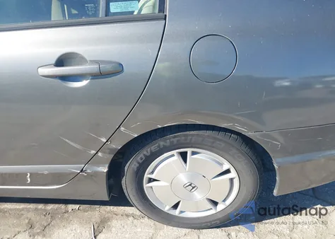 2006 Honda Civic Hybrid z USA, uszkodzony, nr VIN JHMFA362X6S027929